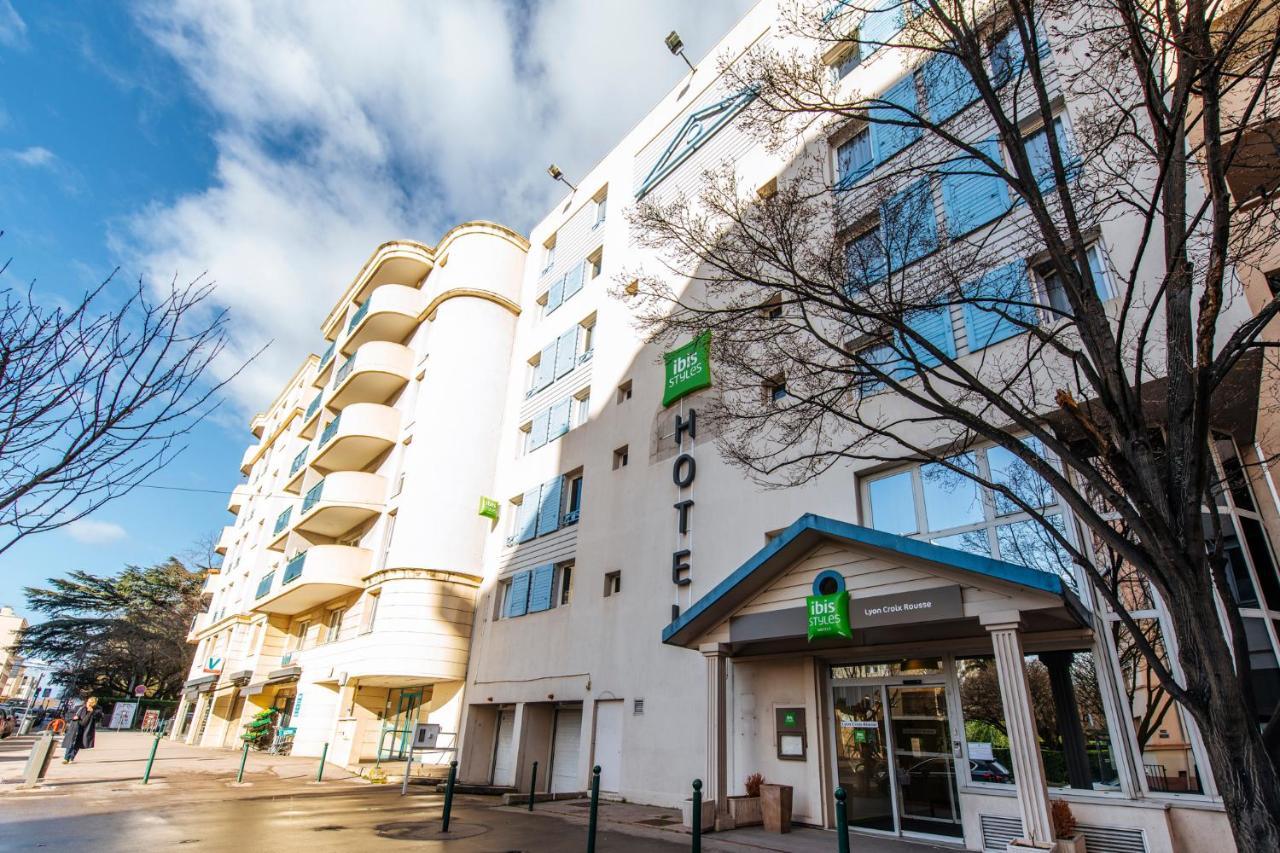 Hotel Ibis Styles Lyon Croix Rousse Exterior foto