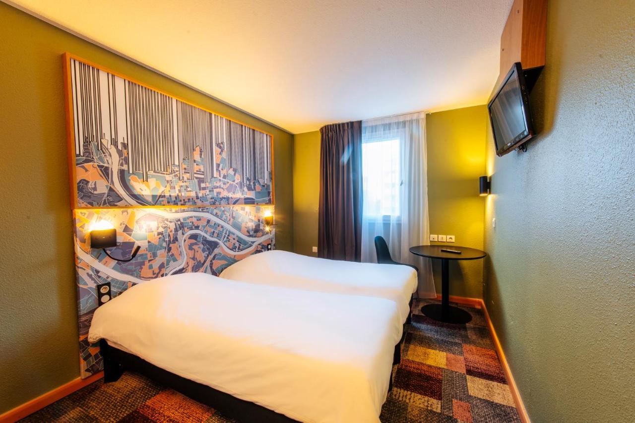 Hotel Ibis Styles Lyon Croix Rousse Exterior foto