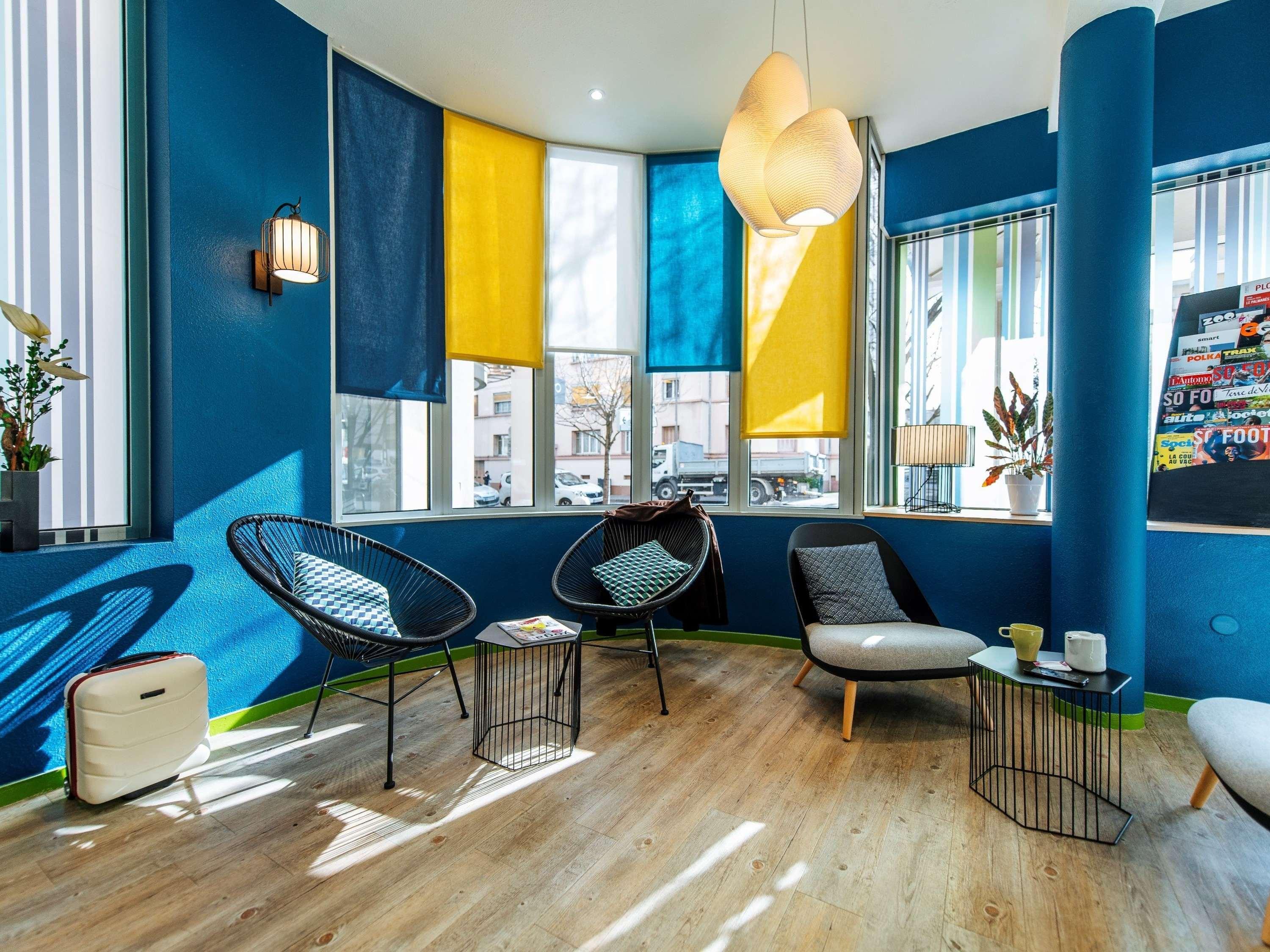 Hotel Ibis Styles Lyon Croix Rousse Exterior foto